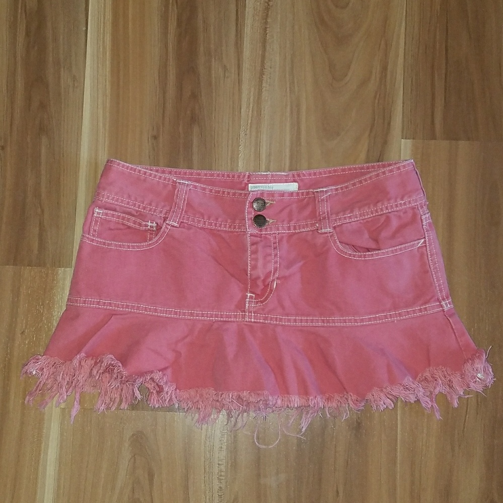 abercrombie distressed mini pink skirt
